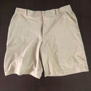 Under armour, golf shorts